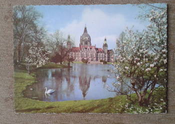 NOWY RATUSZ W HANOWERZE STOLICY DOLNEJ SAKSONII