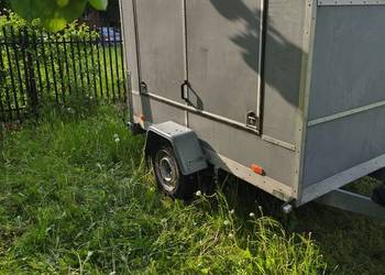 Przyczepa zabudowana DMC 750 kg.
