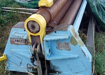 Hydrauliczna cztero walcowa walcarka / zwijarka do blach Faccin 8x2000 mm
