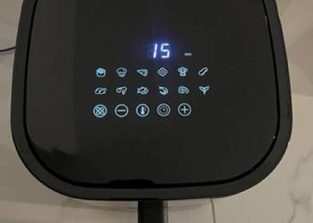 FRYTKOWNICA BEZTŁUSZCZOWA 5L FRYTOWNICA AIR FRYER SOLAC 1500W 12 PROGRAMÓW