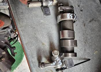 Honda CBR 125 jc34 wałek rozrządu cbr125 jc39 klawiatura koniki dźwigienki