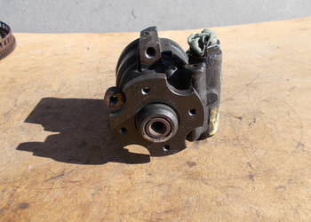 citroen C5 3.0 v6 02r pompa wspomagania