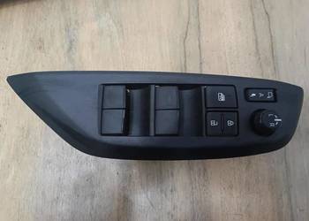 Toyota Yaris Cross panel sterowania szyb KE 84040-02550 aktualne VII