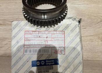 tuleja skrzyni biegów Fiat bravo-Punto o numerze katalogowym 55182952.