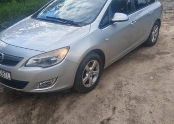 Sprzedam Opel Astra J kombi 1,7 CDTI 2011 rok