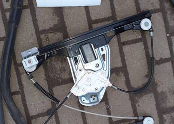 Mechanizm szyby uszczelka listwa prawa p.W203 Mercedes