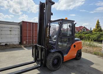 Wózek widłowy Toyota 40-8FD50N Diesel 2844H Salon PL, serwis 5TON 2018