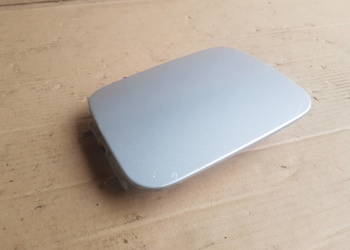 Suzuki Ignis FH Klapka wlewu paliwa Z2S Suzuki Ignis FH Klapka wlewu paliwa Z2S