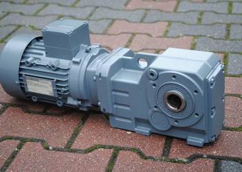 Motoreduktor kątowy 0.75kw. 193obr./min.. Siemens