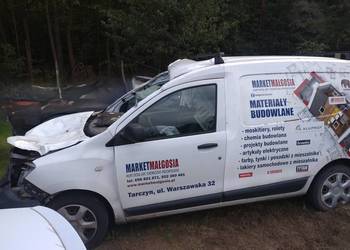 Dacia Dokker Van uszkodzona
