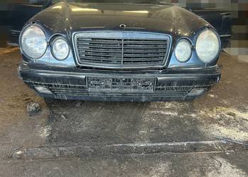 zderzak przedni halogeny Mercedes Benz W210 kolor 189