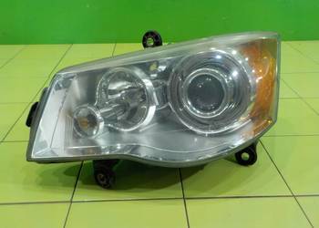 CHRYSLER GRAND VOYAGER V 2.8 CRD 08r 5D lampa XENON lewa przod 1LL263060-15