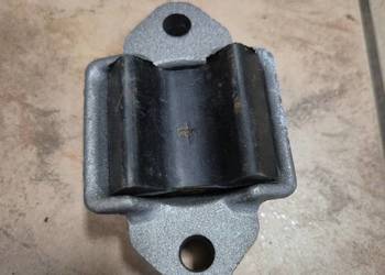 Wspornik kształtka Fiat 126 podstawa resoru