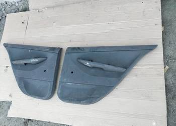 Skoda Fabia Mk1  BOCZEK PRAWY TYŁ LEWY TYŁ BOCZKI DRZWY TYLNYCH