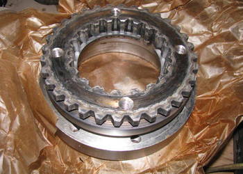 T130,T-130,STALINIEC, piasta sprzęgła- części