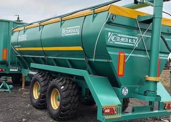 Przyczepa Przeładunkowa Camara 12 ton do podania paszy na silos
