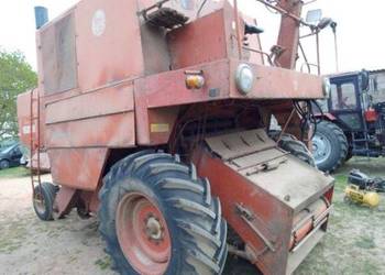 Sprzedam Bizon Z056 plus stół do rzepaku.