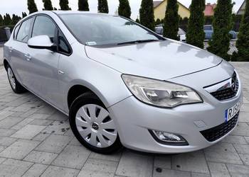 Opel Astra J 1.7 CDTI 2010 Rok Klima Elektryka
