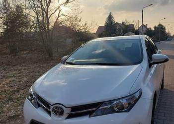 Sprzedam Toyota Auris 1.33 wersja Premium zadbany