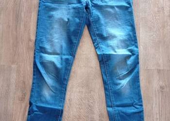 Spodnie skinny z wysokim stanem