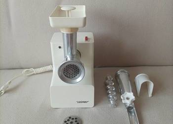 Elektryczna maszynka do mielenia mięsa z wyciskarką do soków z czasów PRL