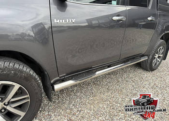 Progi Hilux Orurowanie Stopnie Boczne CHROM Toyota Hilux 2021+