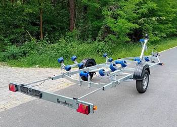 Nowa przyczepa podłodziowa hamowana portowa slipowa