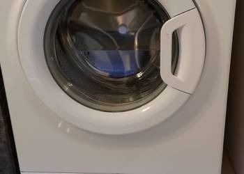 Pralka Hotpoint Ariston / zablokowane drzwiczki/