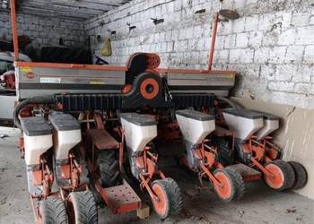 Siewnik do kukurydzy Kuhn