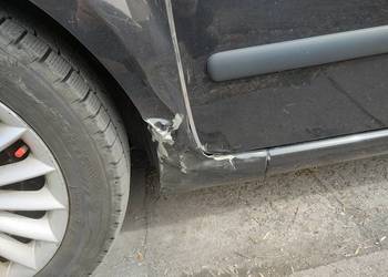 Sprzedam uszkodzony Fiat Linea 2011r 1.3 multi Jet