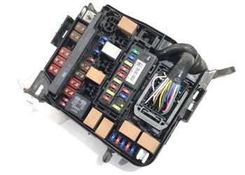 SKRZYNKA BEZPIECZNIKÓW HYUNDAI i40 91951-3X160 Kombi 1.7 141KM MODUŁ