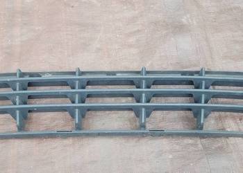 KRATKA ZDERZAKA ŚRODKOWA VOLVO S40 V50 04-07