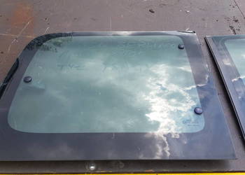 szyba citroen Berlingo I lift04r boczna prawa strona uchyln