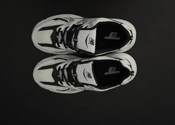 New Balance 530