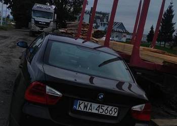 BMW E90 czarna 2.0 benzyna