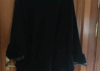 Wełniane czarne poncho Vittoria Verani, plus size