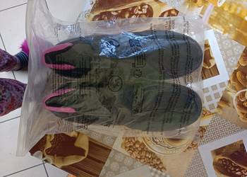 Sprzedam lekkie adidasy na rzep