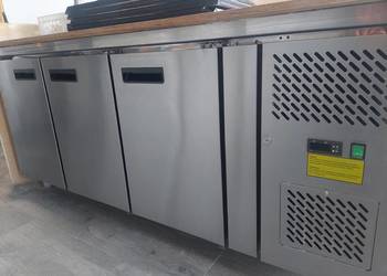 Sprzedam stół chłodniczy 3-drzwiowy STALGAST