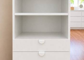 Regał biały jasnozielony Ikea Smastad/Platsa z 3 szufladami