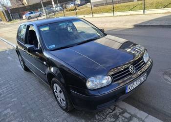 VOLKSWAGEN GOLF IV-1,4-16V