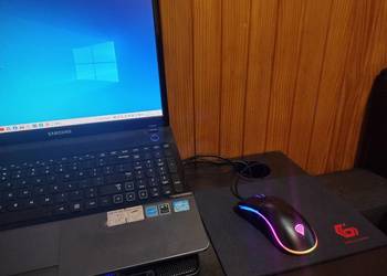 Laptop Samsung + Nagrywarka + Lenco CD/MP3  Dysk SSD 128GB + Monitor 22