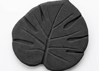 Płyta betonowa LIŚĆ MONSTERY 60x60 cm czarna ogrodowa Step ścieżkowy