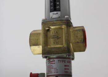 Regulator Danfoss AVD