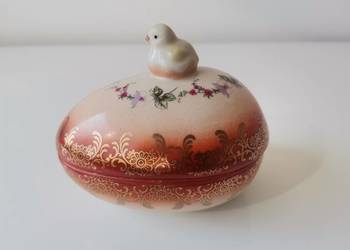 Stara przedwojenna bomboniera Jajo z kurczakiem