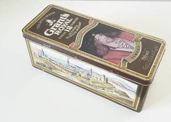 Stara puszka pudełko po whisky