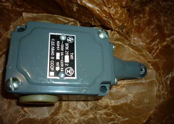 Wyłącznik krańcowy WPK2111U2