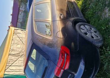 Sprzedam audi a3 1,6 tdi cayc uszkodzone