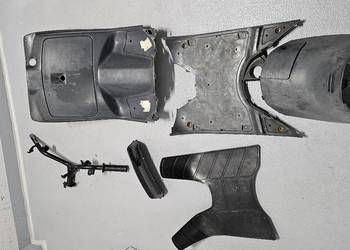 Plastiki peugeot sv 50 80 100 125