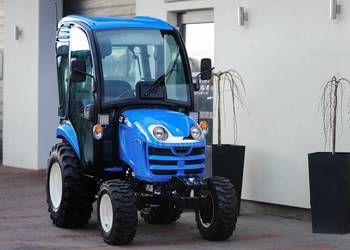 LS Tractor XJ25 HST 4x4 - 24.4 KM / IND / CAB