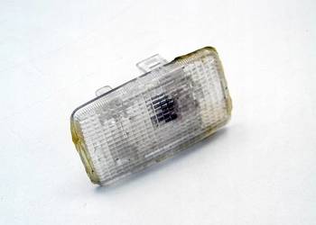 Lampka oświetlenia kabiny Nissan Almera Tino 2002